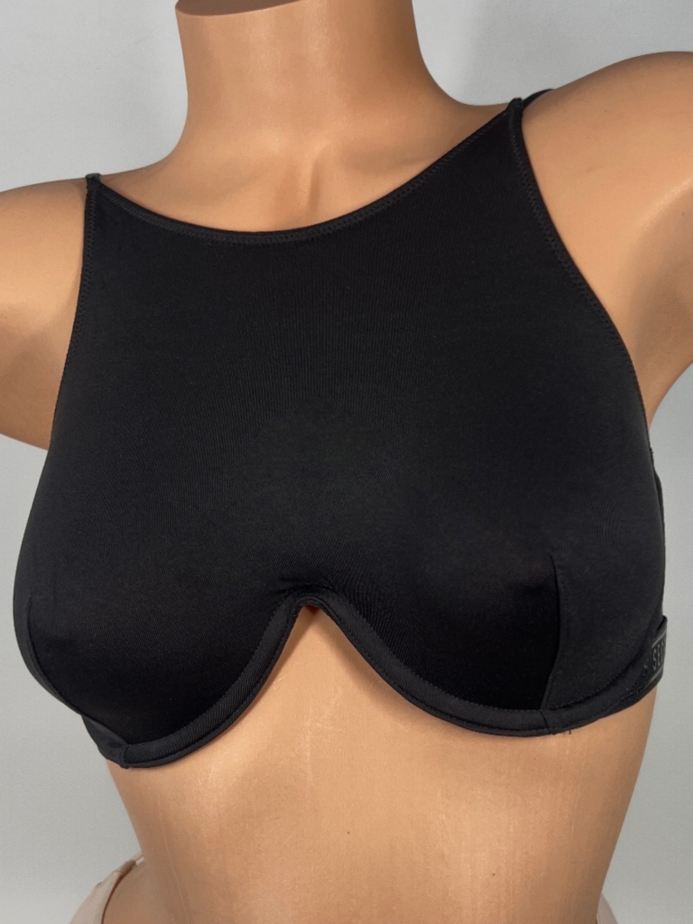 Victoria's Secret Sleek Black High Neck Wire Top Bra 32B NEW - Picture 2 of 16